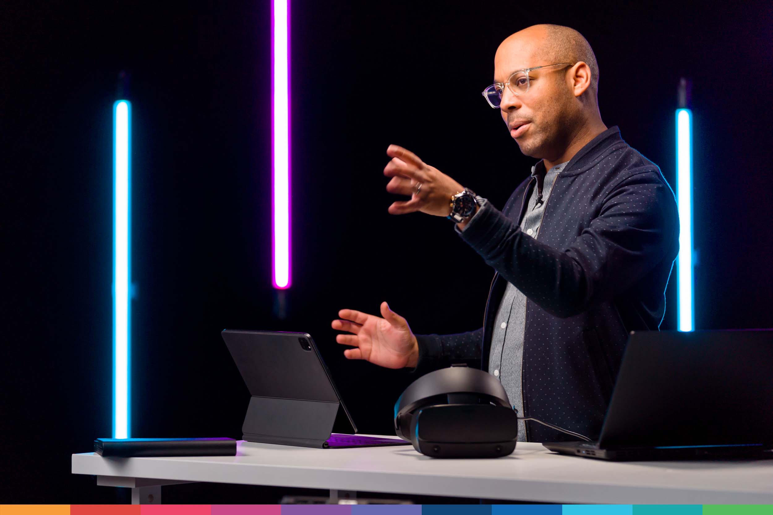 Using video production and lighting techniques to 𝗰𝗿𝗲𝗮𝘁𝗲 𝗲𝗺𝗼𝘁𝗶𝘃𝗲 𝗮𝗻𝗱 𝗺𝗲𝗺𝗼𝗿𝗮𝗯𝗹𝗲 𝘁𝗿𝗮𝗶𝗻𝗶𝗻𝗴 𝗲𝘅𝗽𝗲𝗿𝗶𝗲𝗻𝗰𝗲𝘀 💡
